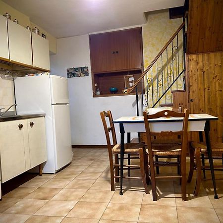 Little Flower Apartment Corfino 外观 照片